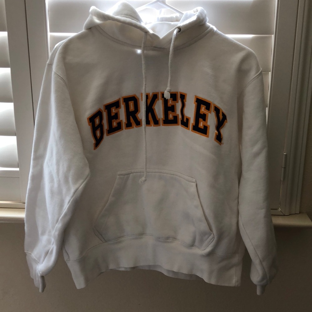 UC Berkeley sweatshirt